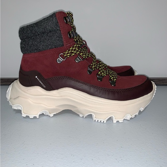 Sorel Kinetic™ Breakthru Conquest Sneaker Boot-Size 7.5 New - Picture 1 of 15